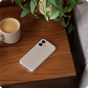 Náhradní kryt pro mobilní telefon Apple Kryt Beats MagSafe a kompatibilní s ovládáním kamery pro iPhone 17 – bauxitově béžový