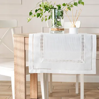 ubrus Bílý běhoun s krajkou 38x140 klasický sváteční dekorativní na stůl ubrus