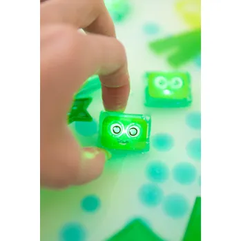 vodní stůl Glo Pals Senzorické svítící kostky do vody Pippa