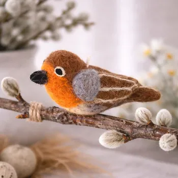 Velikonoční dekorace Gry & Sif Plstěný závěsný ptáček Červenka