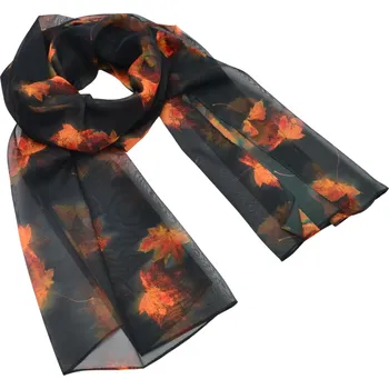 Šála Šála vzdušná - černá s motivem podzimních listů