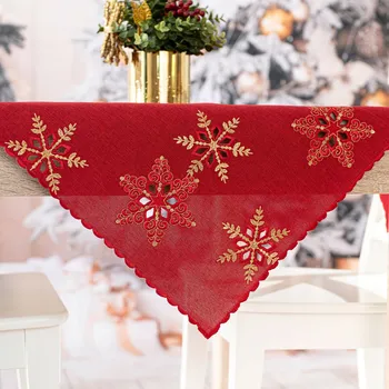 ubrus Červený vánoční ubrus s výšivkou zlatou nití 85x85 Sněhové Vločky