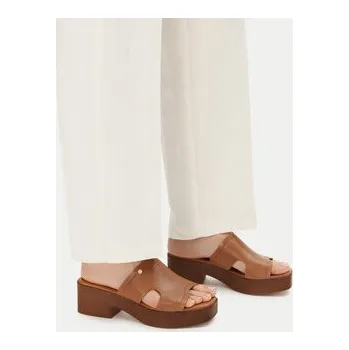 Dámské pantofle Nazouváky Lasocki WI16-2356-01 Hnědá 37