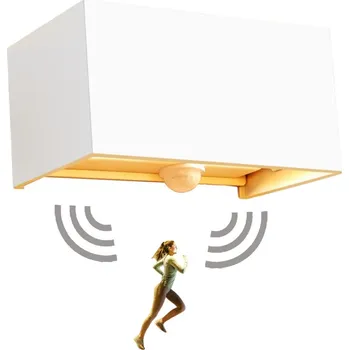 Nástěnné svítidlo Černé hliníkové nástěnné svítidlo s pohybovým senzorem, 3 světelné body, 1400 lm