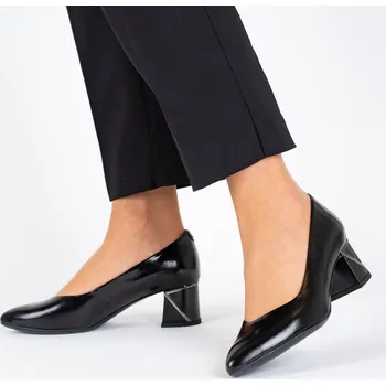 Dámské sandále Dámské černé kožené lodičky s blokovým podpatkem Letizia Velikost: 40,5