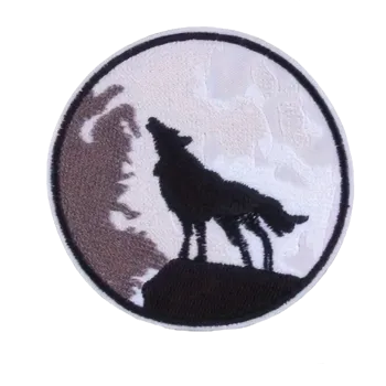 Nažehlovací nášivka - vyjící vlk II (prům. 7,5 cm)