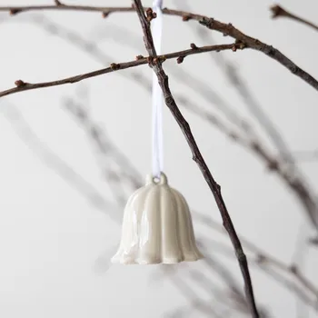 Velikonoční dekorace Storefactory Závěsná velikonoční dekorace Klocklilja Greige 5 cm