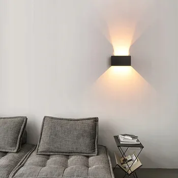 Nástěnné svítidlo Černé hliníkové nástěnné svítidlo s pohybovým senzorem, 3 světelné body, 1400 lm