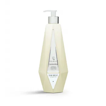 Kosmetika pro psa Iv San Bernard Cassiopeia šampon The BEST ISB Objem: 2500 ml