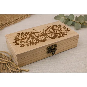 Stylová dřevěná krabička - motýlek Velikost: 12,5x7x5cm