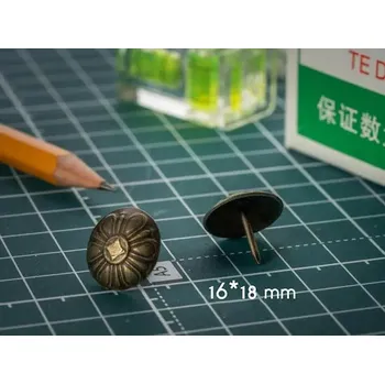 Obraz Čalounické hřebíčky ozdobné 16x18 mm staré stříbro pro dekorace 100 ks