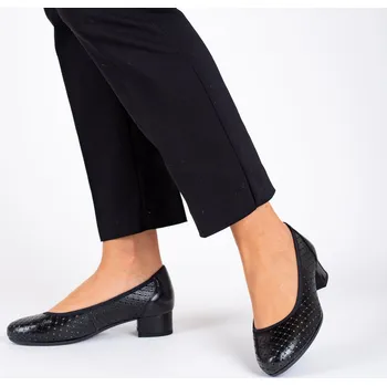 Dámské lodičky Dámské černé kožené perforované lodičky Letizia Velikost: 39