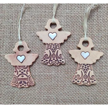 Vánoční dekorace Keramický závěsný andílek - bílé srdce