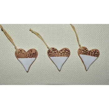 Keramické závěsné srdíčko bílé