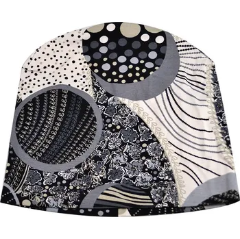 Čepice Čepice beanie - černobílá s mixem potisků