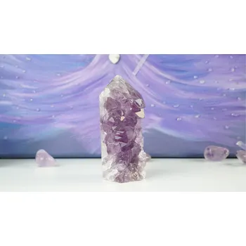 Ametystový obelisk s drúzou