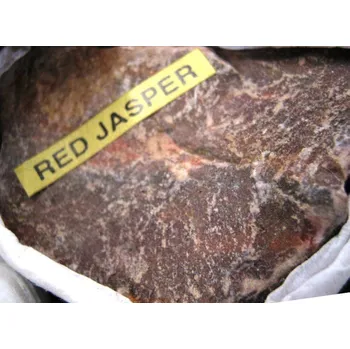 Jaspis červený - surový