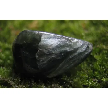 Serafinit - leštěný kamenný zlomek