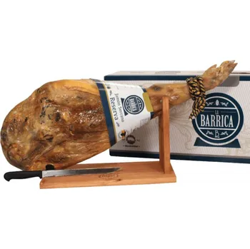 Dárkový potravinový koš La Barrica Jamón Serrano kýta