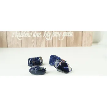 Sodalit do kapsy – kámen klidu a intice