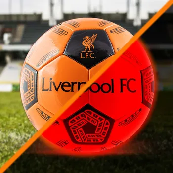 Fotbalový míč Liverpool FC Fotbalový míč Liverpool FC, svítící LED, oranžový, vel. 5