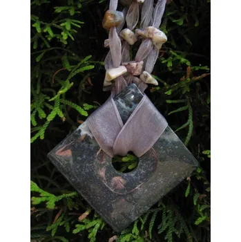 Náhrdelník Čaroit - náhrdeník