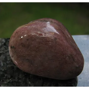Avanturín červený - omletý kámen