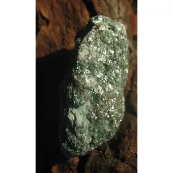 Fuchsit - surový kámen