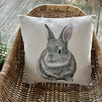 Dekorativní polštářek BYTEMA Gobelínový povlak na polštář ZAJÍC HOPSÁLEK 45 x 45 cm