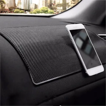 Protiskluzová lepící podložka na palubní desku