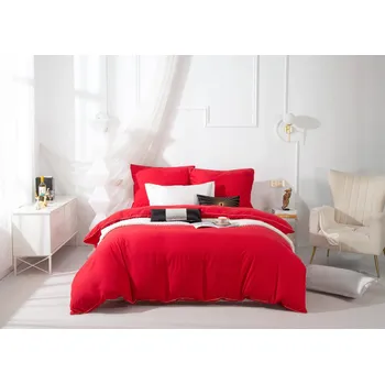 Povlečení Luxusní saténové Povlečení červené Queen 220x200 cm se zlatým lemem