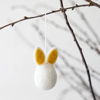 Velikonoční dekorace Storefactory Závěsná velikonoční dekorace Hedvig Yellow 8 cm