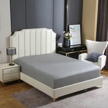 Prostěradlo Prostěradlo s gumou Spod Igły i Nitki bavlněný satén 200 x 200 cm