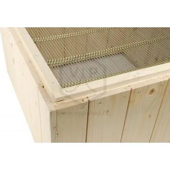 Mateří mřížka kovová (420x420)