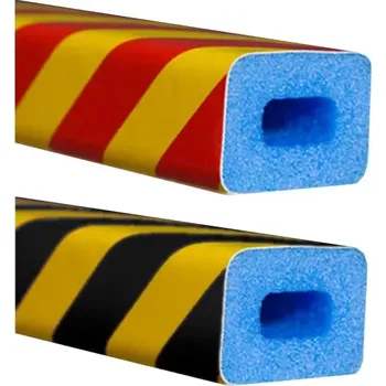 Výstražná páska Černo-žlutá pěnová reflexní výstražná ochrana rohů zdí, stěn typ AC - průměr 4,5 cm, délka 100 cm - 45002050