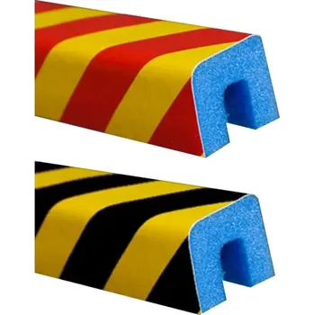 Dětská zábrana Černo-žlutá pěnová reflexní výstražná ochrana rohů zdí, stěn typ AC - délka 100 cm, výška 4,5 cm - 45009250