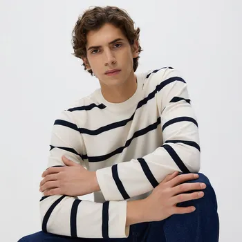 Pánská móda Reserved - Pruhované tričko střihu regular s&nbsp;dlouhými rukávy - krémová - WD016-01X - WD016-01X-S