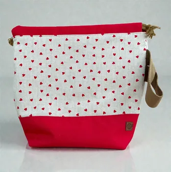 Organizér galanterie Annie's Knit Projektová taška Klubkovka – srdíčka s hnědou