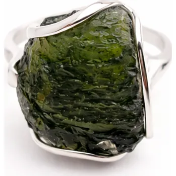 Prsten Stříbrný prsten s vltavínem 2 cm x 1,5 cm