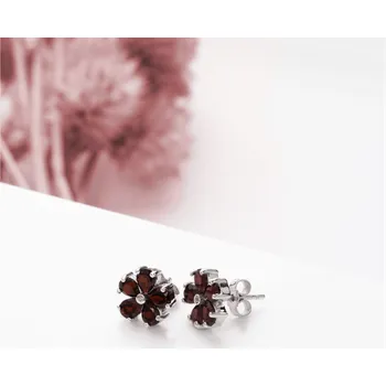 Náušnice Granát náušnice kytičky 1,85 g