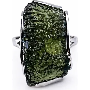 Prsten Stříbrný prsten s neopracovaným vltavínem 4,650gr.