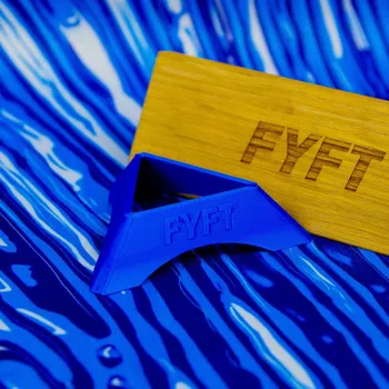 Hlavolam FYFT stojánek na kostku vytištěný na 3D tiskárně Barva: Modrá