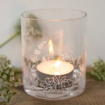 Svícen Storefactory Skleněný svícen na čajovou svíčku Blomsteräng 12 cm