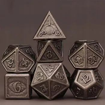 Příslušenství k deskovým hrám HISTERIA SADA 7 KOVOVÝCH RPG kostek