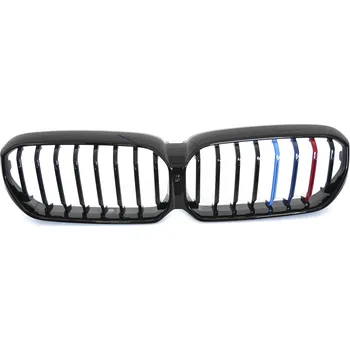 Kapota TUNING-TEC Přední maska, ledvinky BMW G30 / G31 LCI 20-23 lesklá černá s třemi barevnými pásky