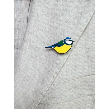 Brož byPolak Dřevěná brož Modřinka