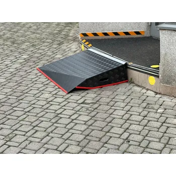 Nakládací rampa pro vozidlo HTI Rampa svařovaná na míru ( XS ) do 1 m