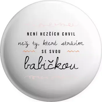 Placka Není hezčích chvil, než ty, které strávím se svou babičkou