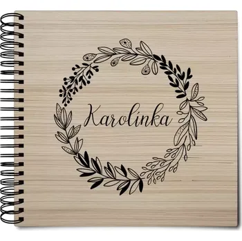 Dřevěné album s kroužkovou vazbou Věneček se jménem