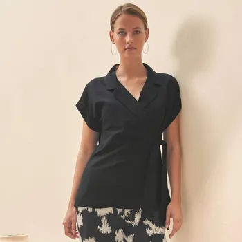 Dámská halenka Halenka s ozdobným vázáním černá 44